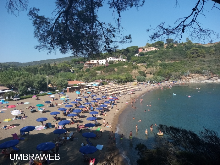 Spiaggia isola d'Elba a Porto Azzurro Barbarossa