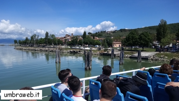 lago Trasimeno gita in traghetto