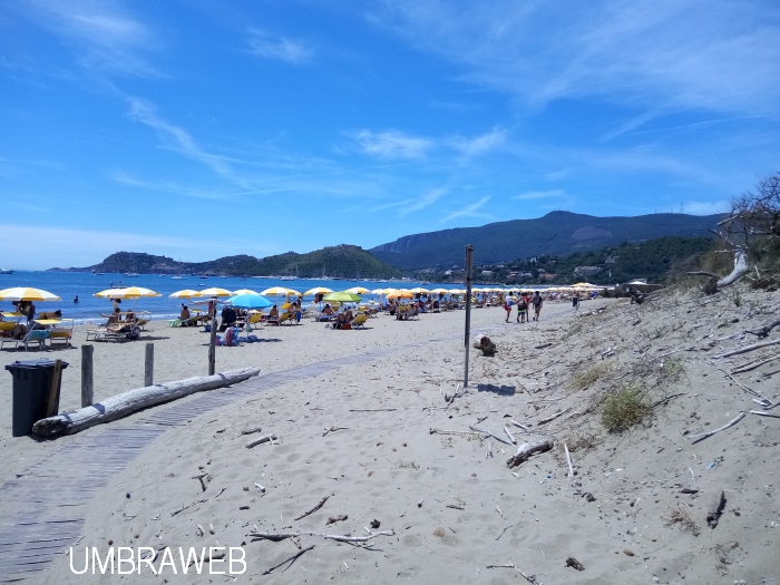 spiaggia della Feniglia Argentario Toscana